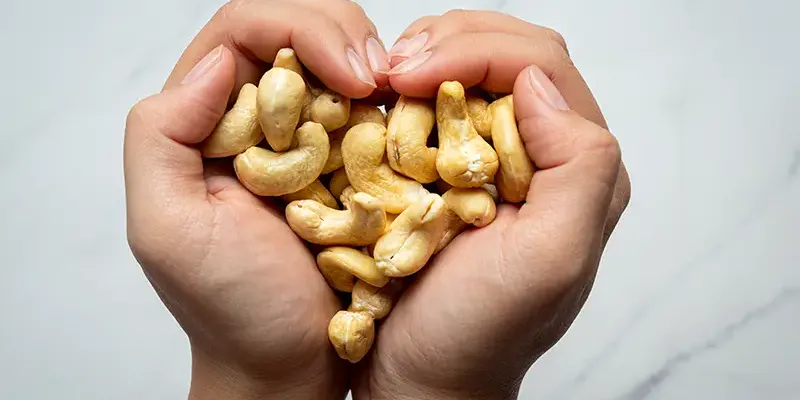 Nüsse haben Charakter – witzige Geschichten aus der knackigen Welt