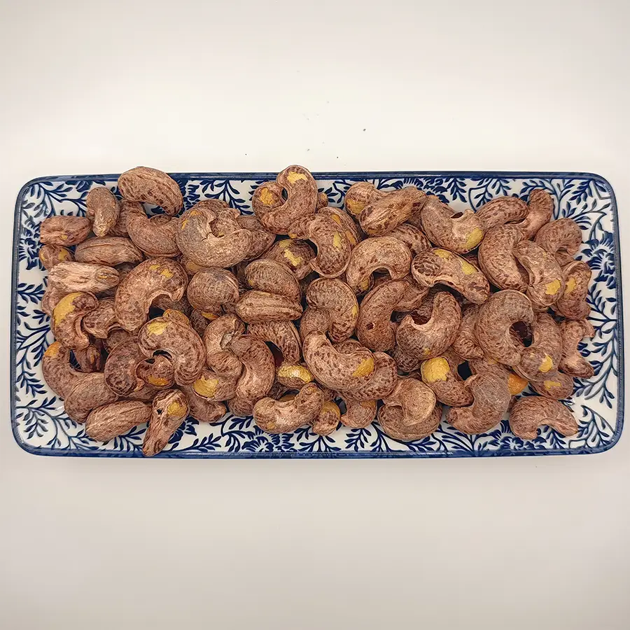 Cashewkerne mit Haut – Oazis Natur